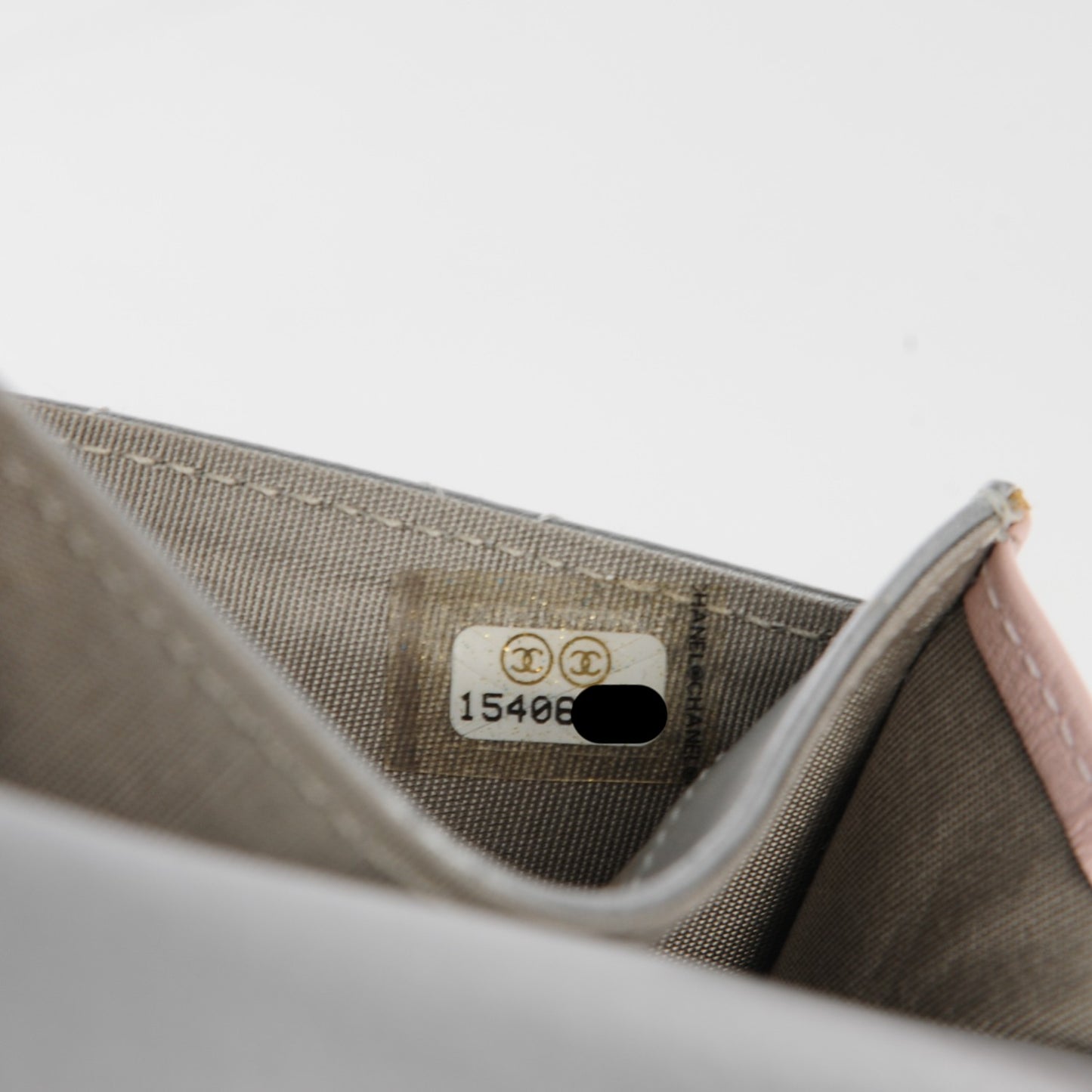 Metallic Aged Calfskin Quilted Palette Card Holder Silver