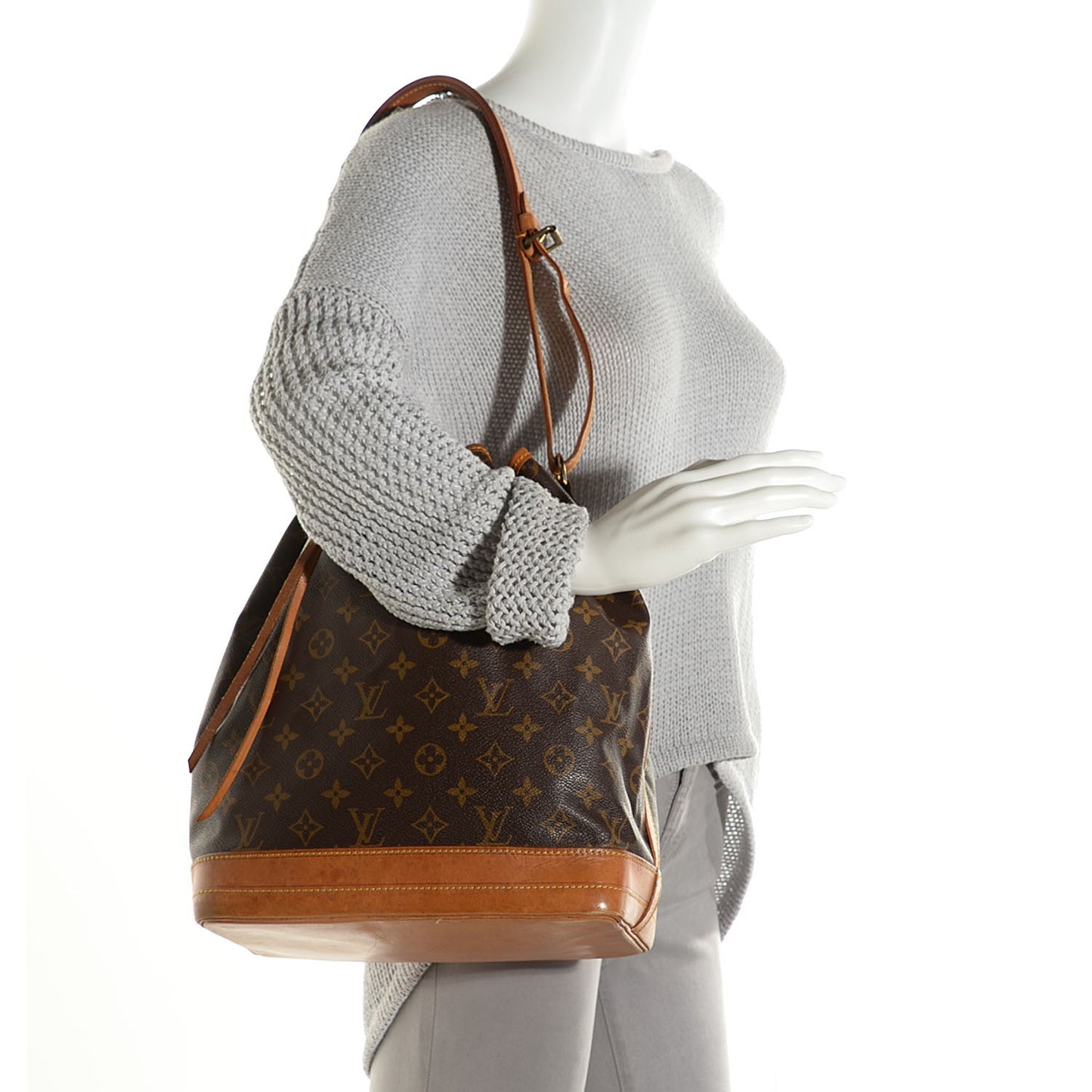 Monogram Noe