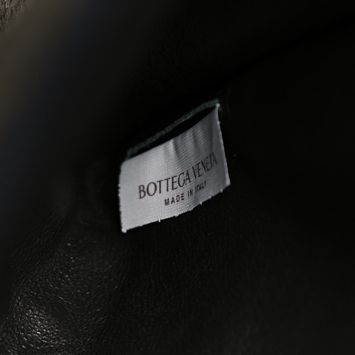 Bottega Veneta Calfskin Maxi Intrecciato Puffy Laptop Pouch Camping 8 of 16