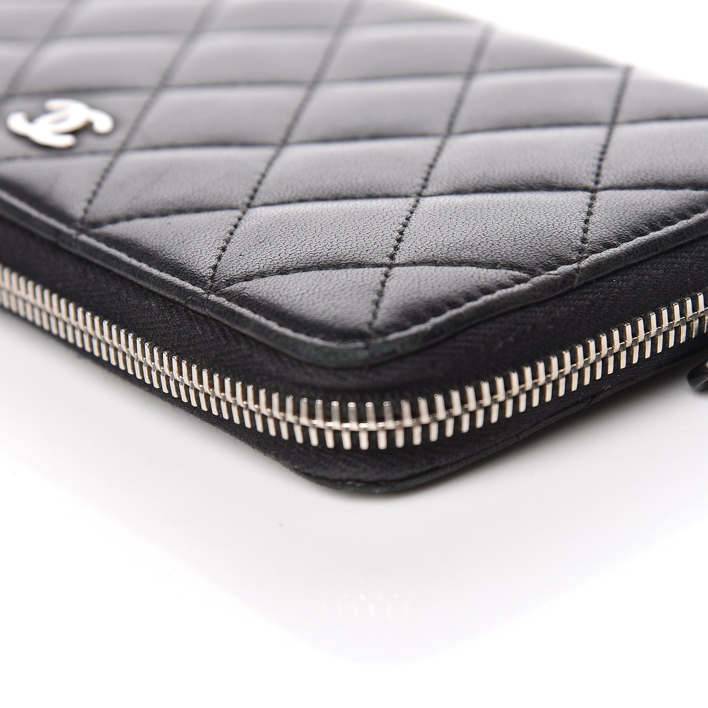 Lambskin Quilted Large Gusset Zip Around Wallet Black