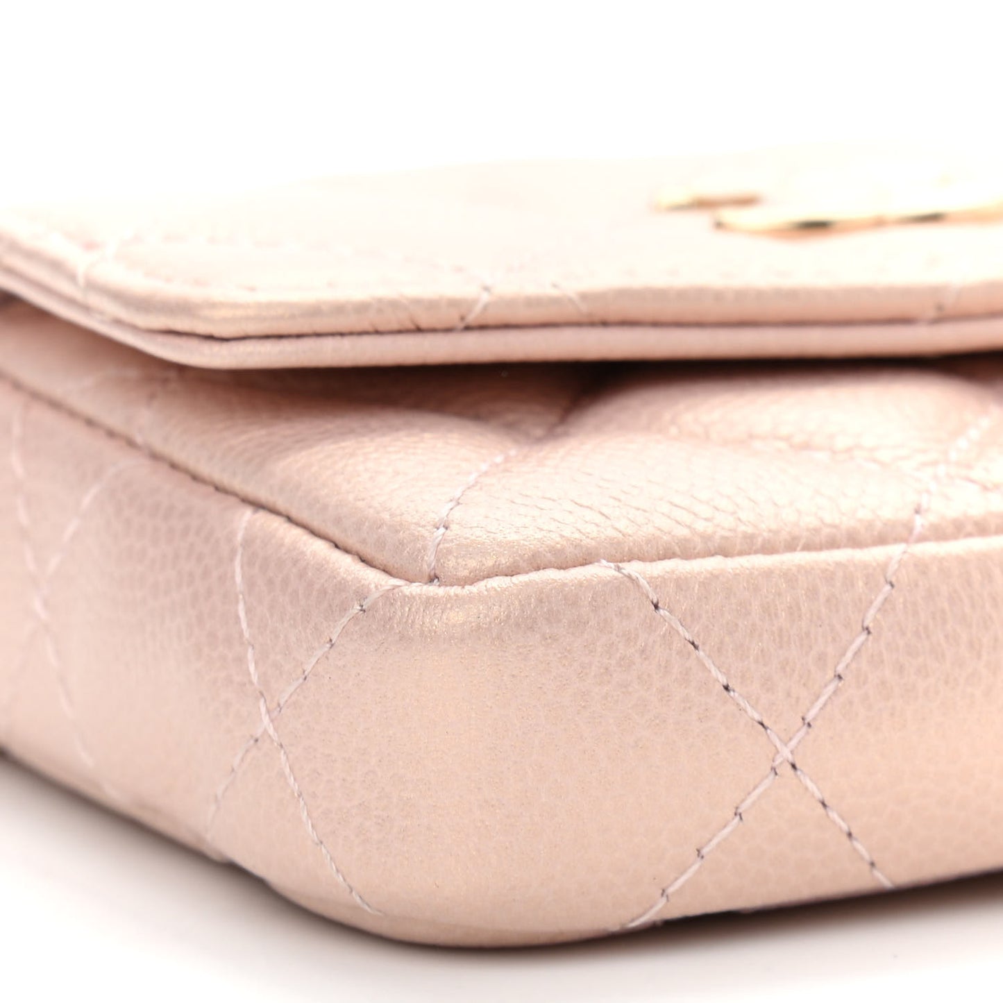 Iridescent Caviar Quilted Pearl On Top Coin Purse With Chain Light Pink
