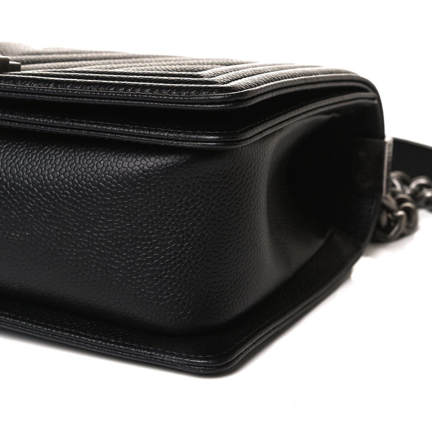 Caviar Chevron Quilted Medium Boy Flap Black