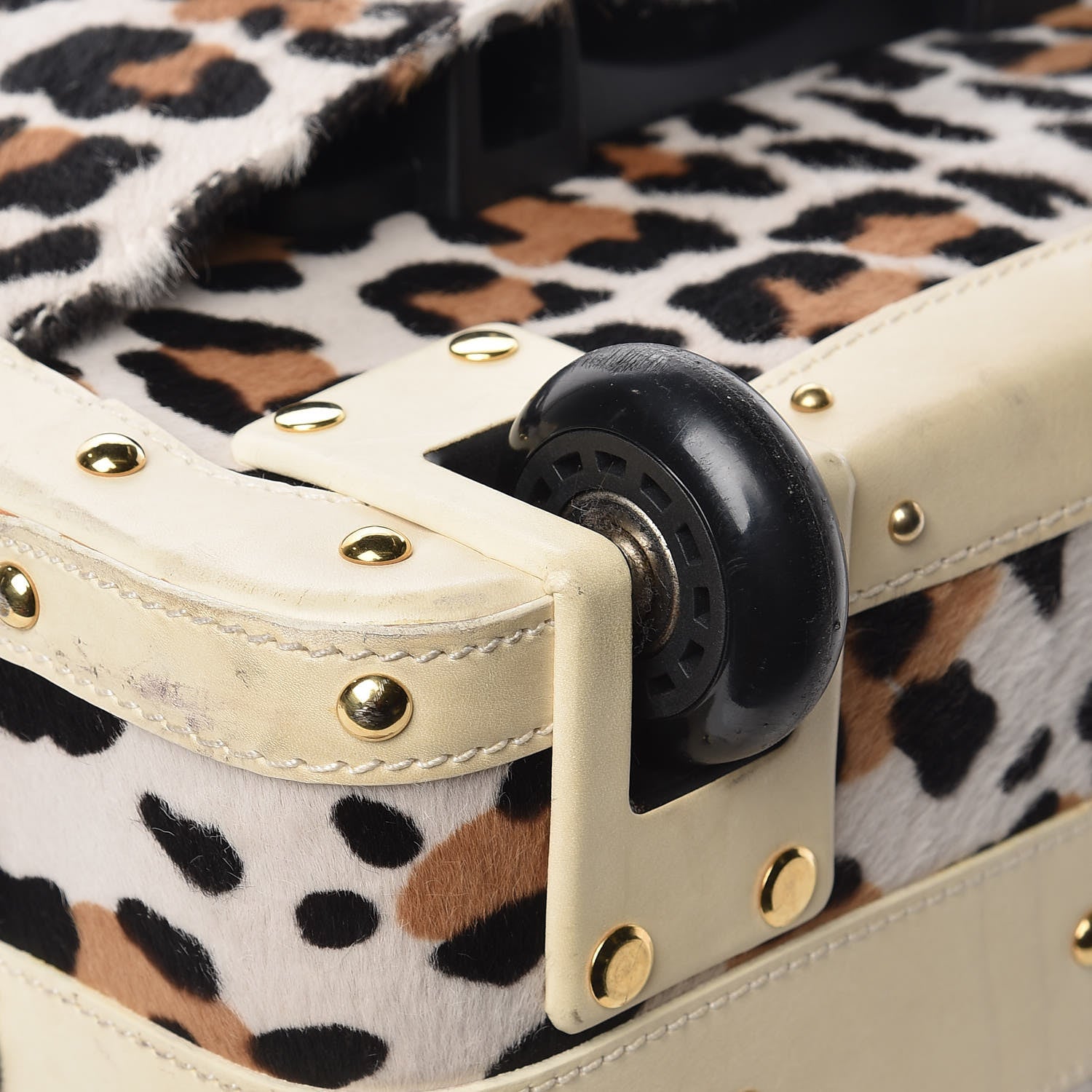 Valentino Garavani Calf Hair Leopard Print Rolling Luggage 27 of 34