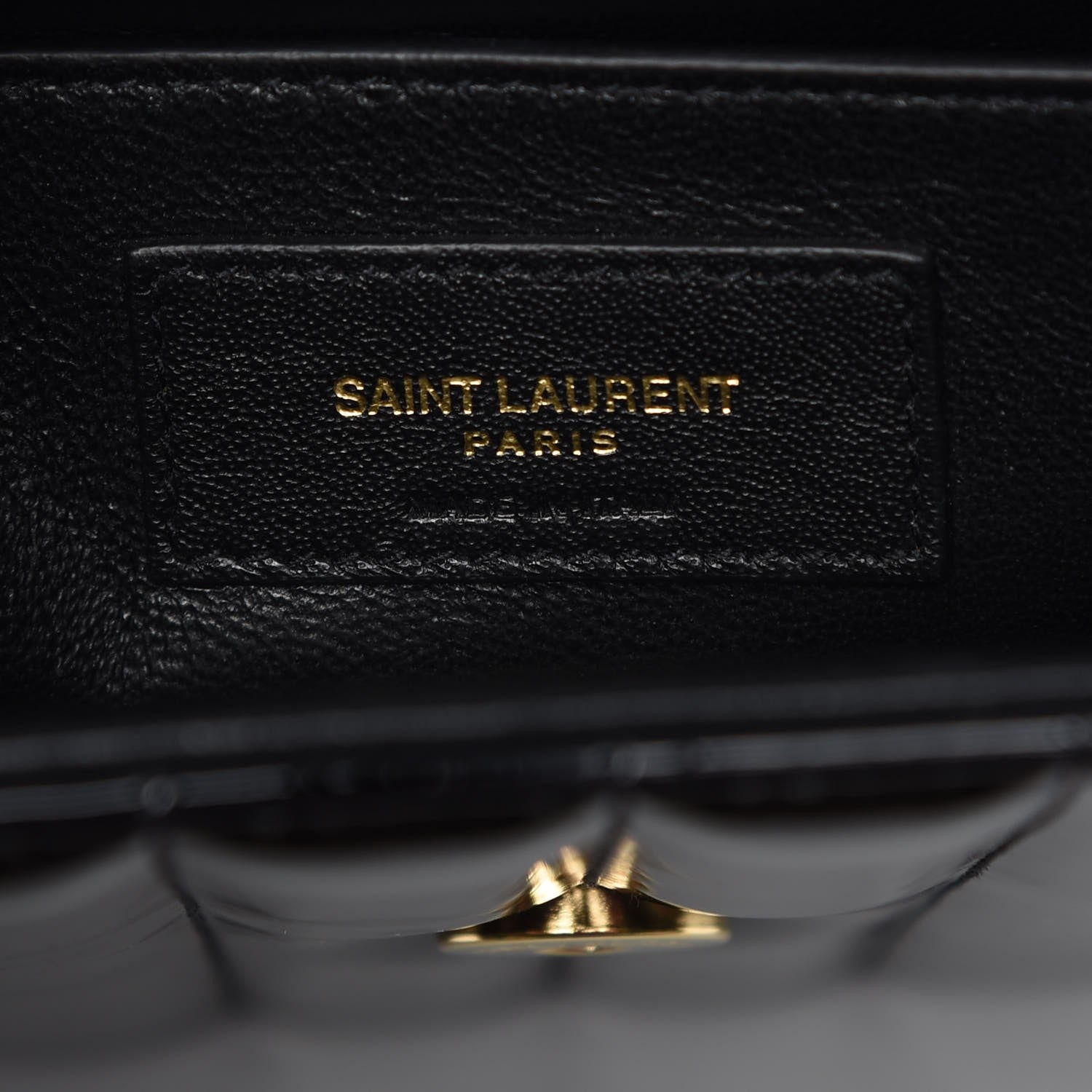 Saint Laurent Patent Matelasse Monogram Large Vicky Chain Bag Black 6 of 7