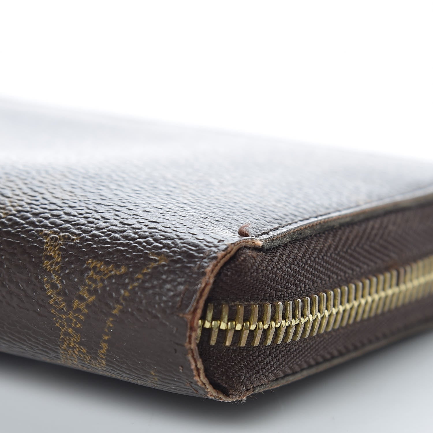 Louis Vuitton Monogram Zippy Wallet 10 of 10