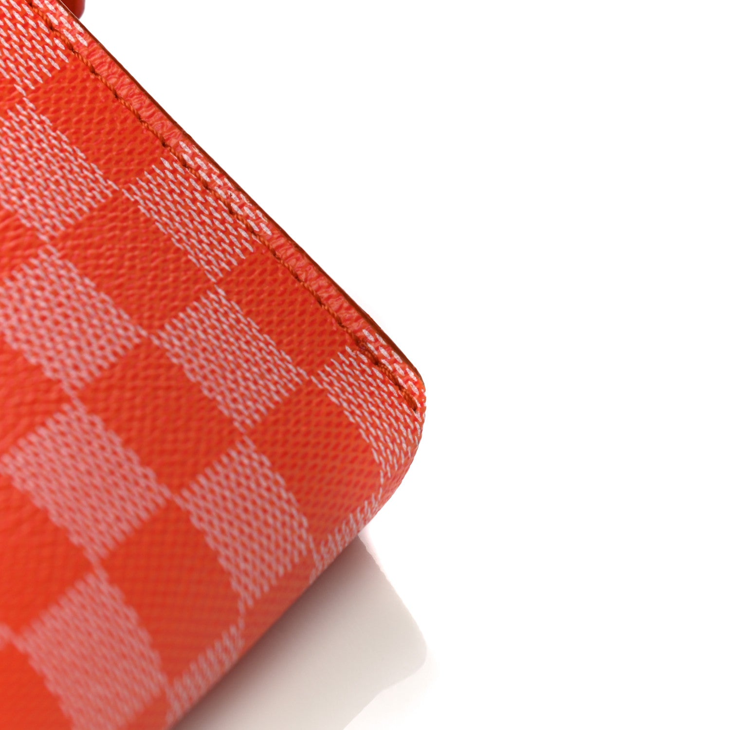 Louis Vuitton Damier Couleurs Element Clutch Piment 16 of 20