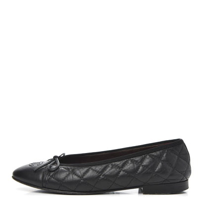 Chanel Aged Calfskin Quilted CC Cap Toe Ballerina Flats 38.5 Black 1 of 20