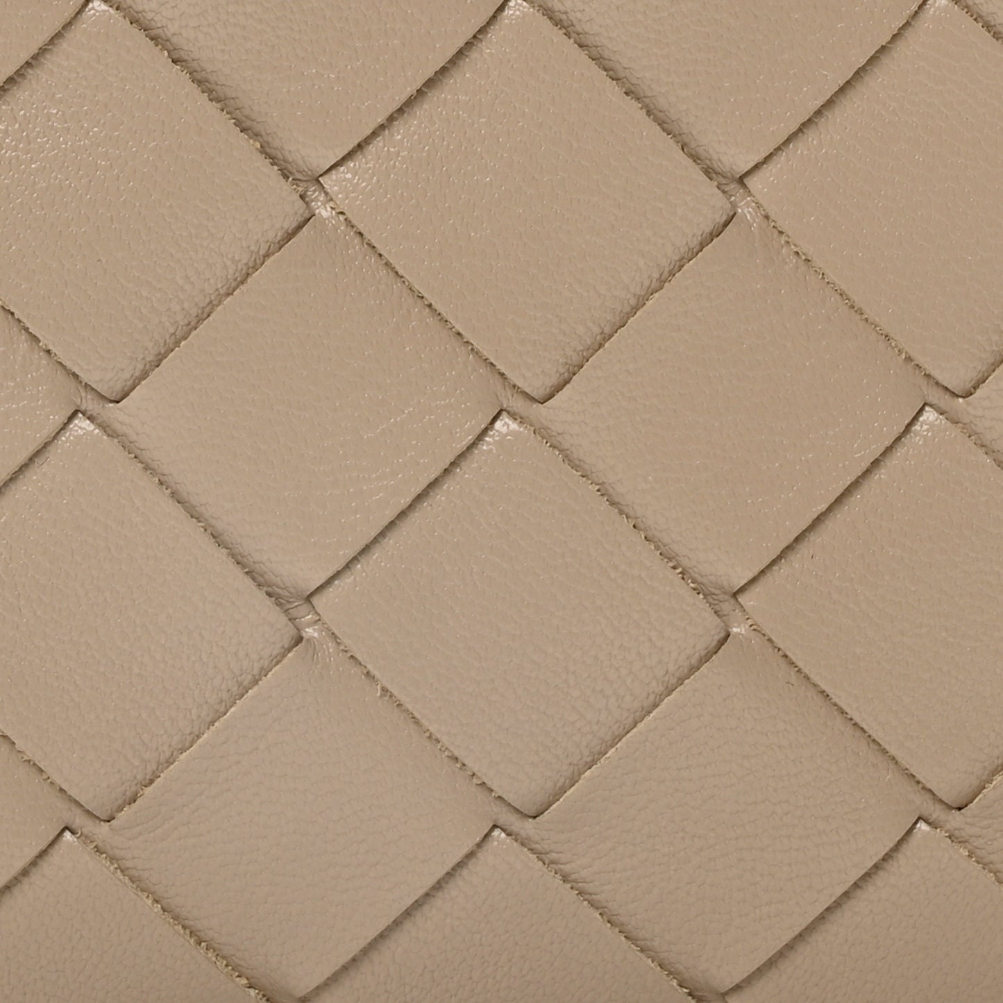 Calfskin Intrecciato Bang Bang Vanity Case Ecru