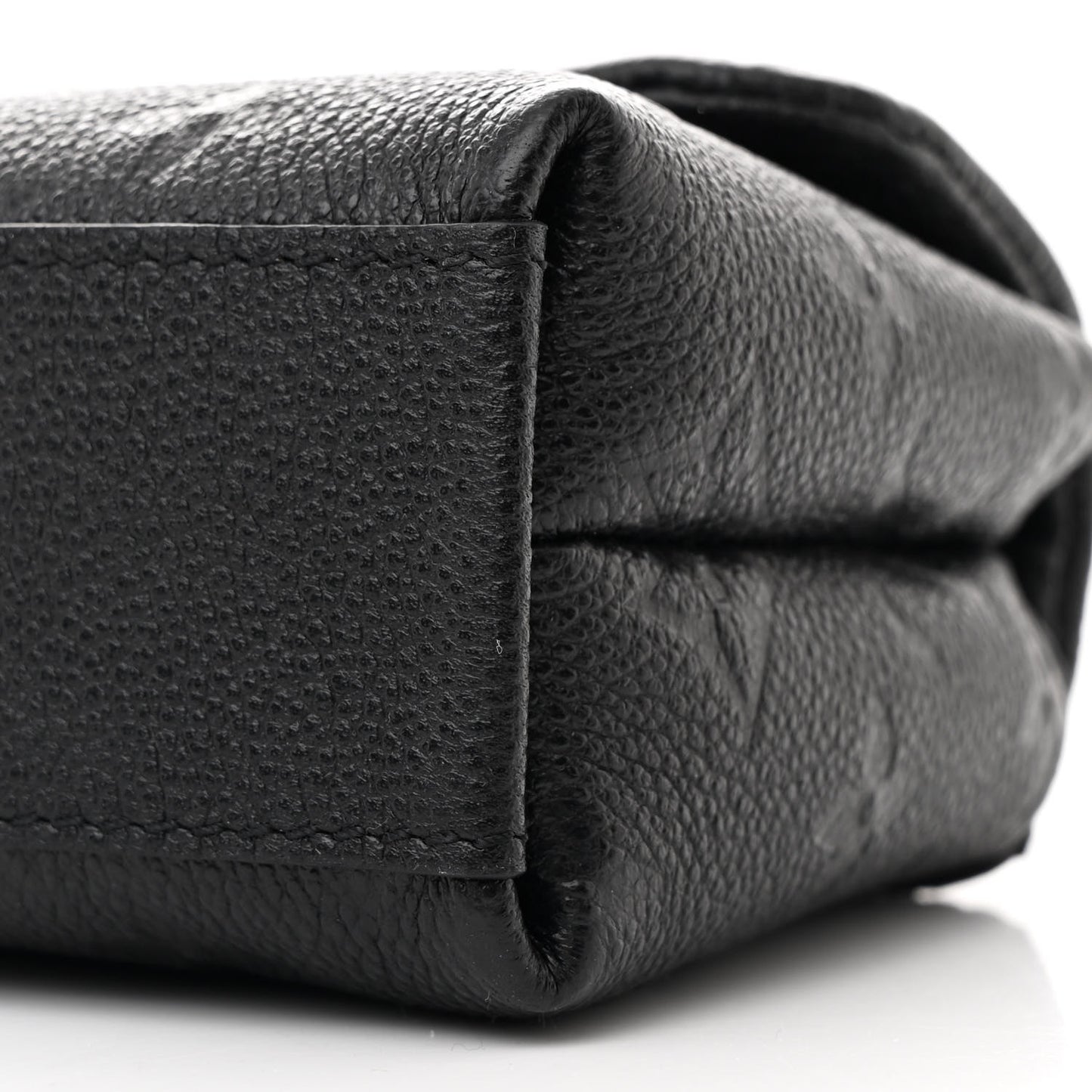 Empreinte Monogram Nano Madeleine Black