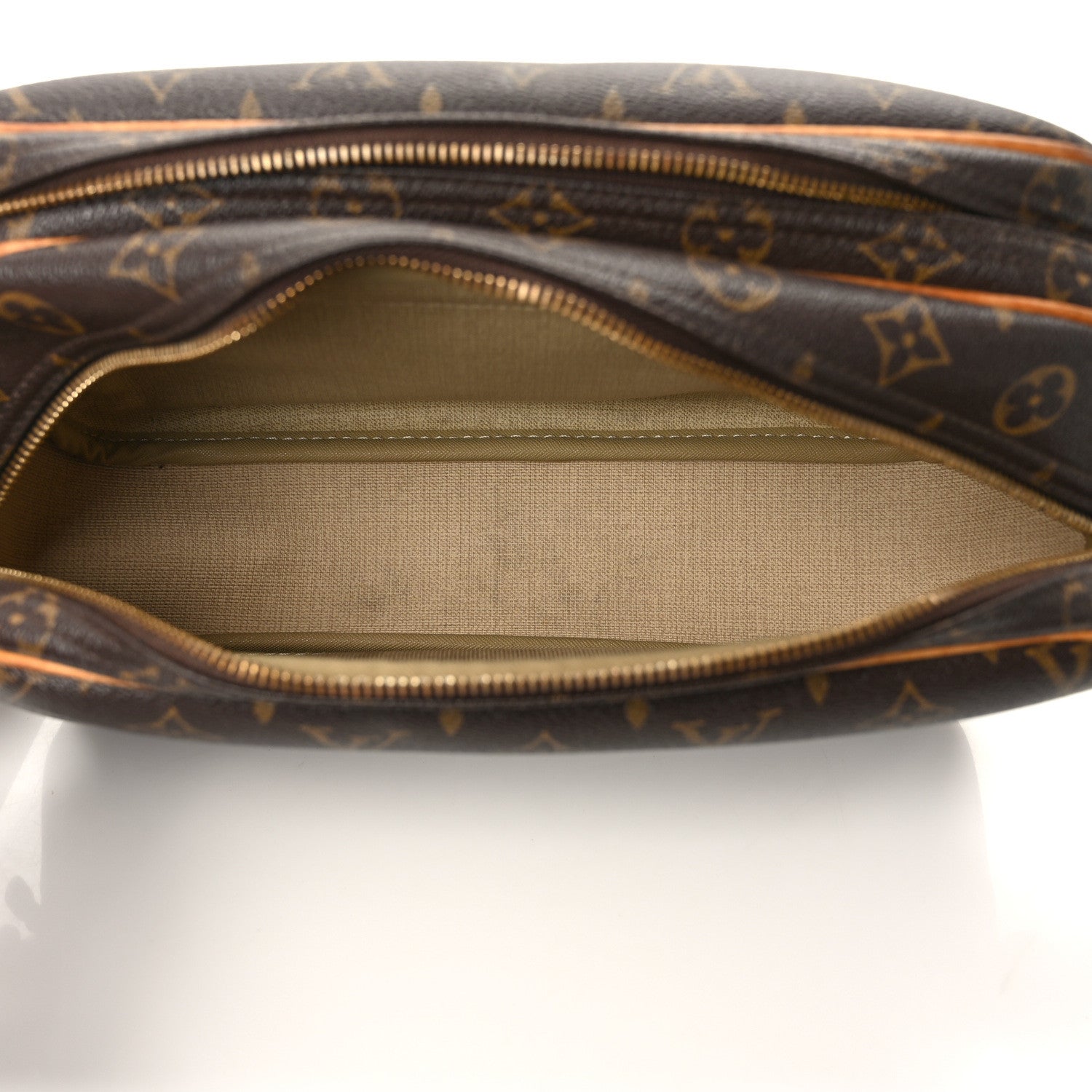 Louis Vuitton Monogram Reporter PM 5 of 12