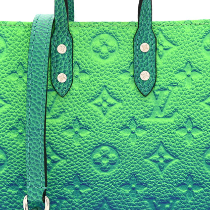 Louis Vuitton Taurillon Illusion Sac Plat XS Bleu Vert 7 of 9
