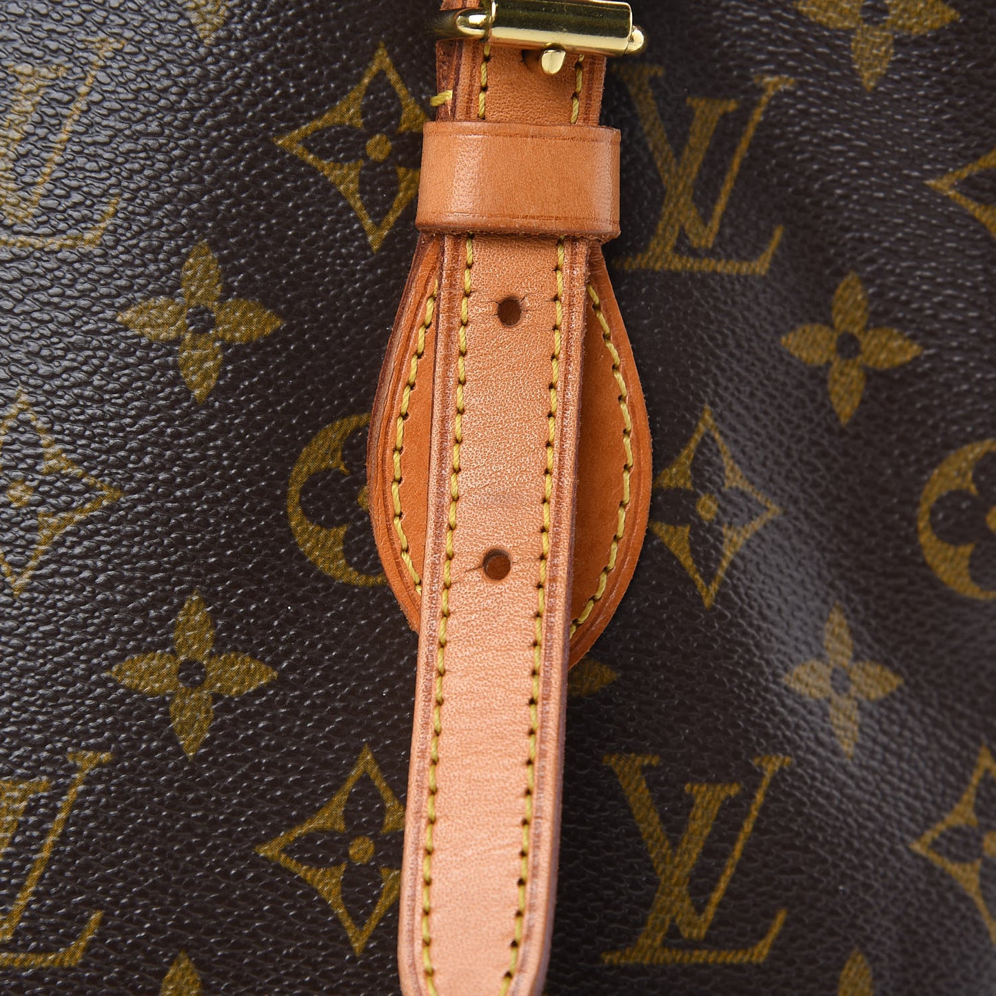 Monogram Petit Bucket 23