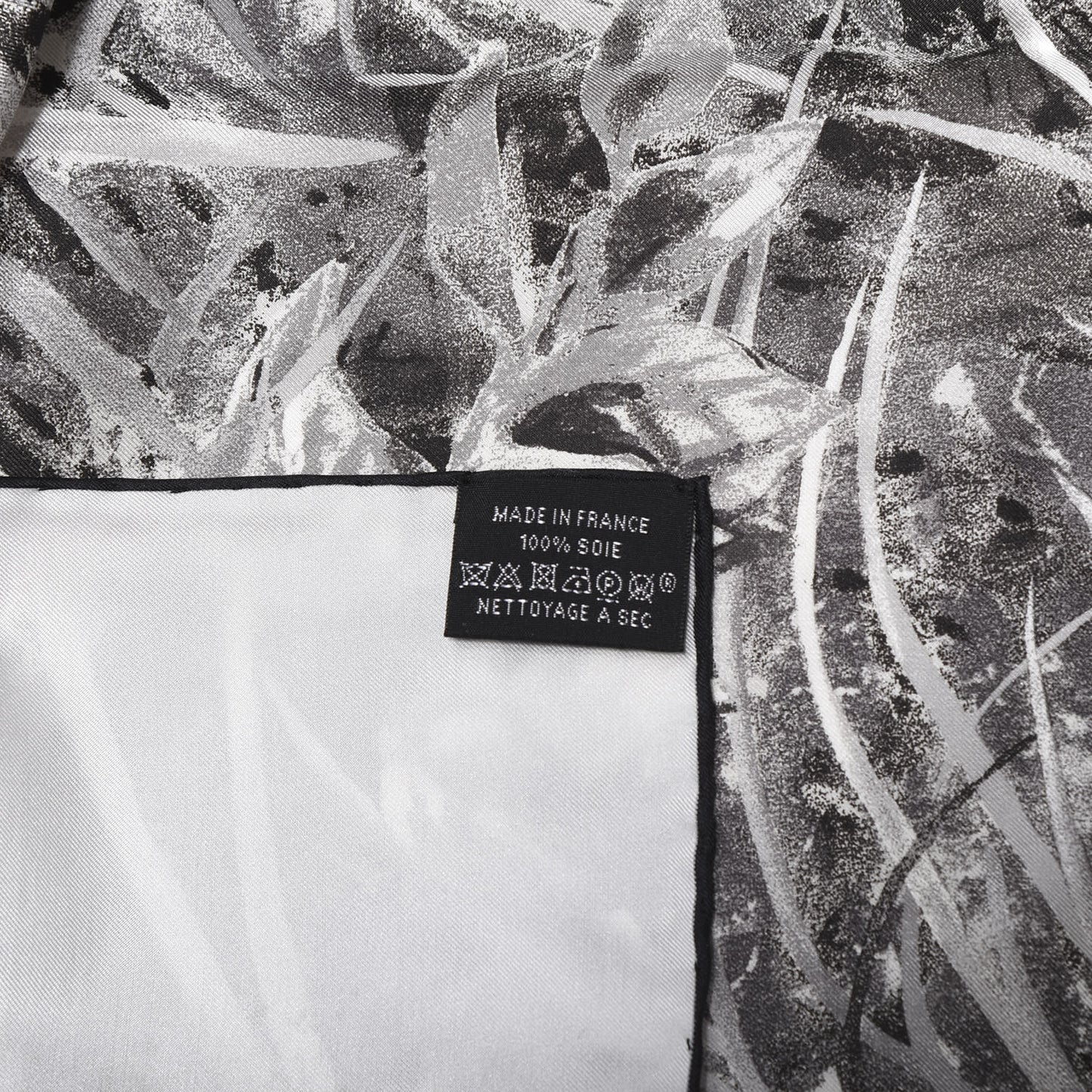 Silk Panthera Pardus Scarf 140 Black White Anthracite