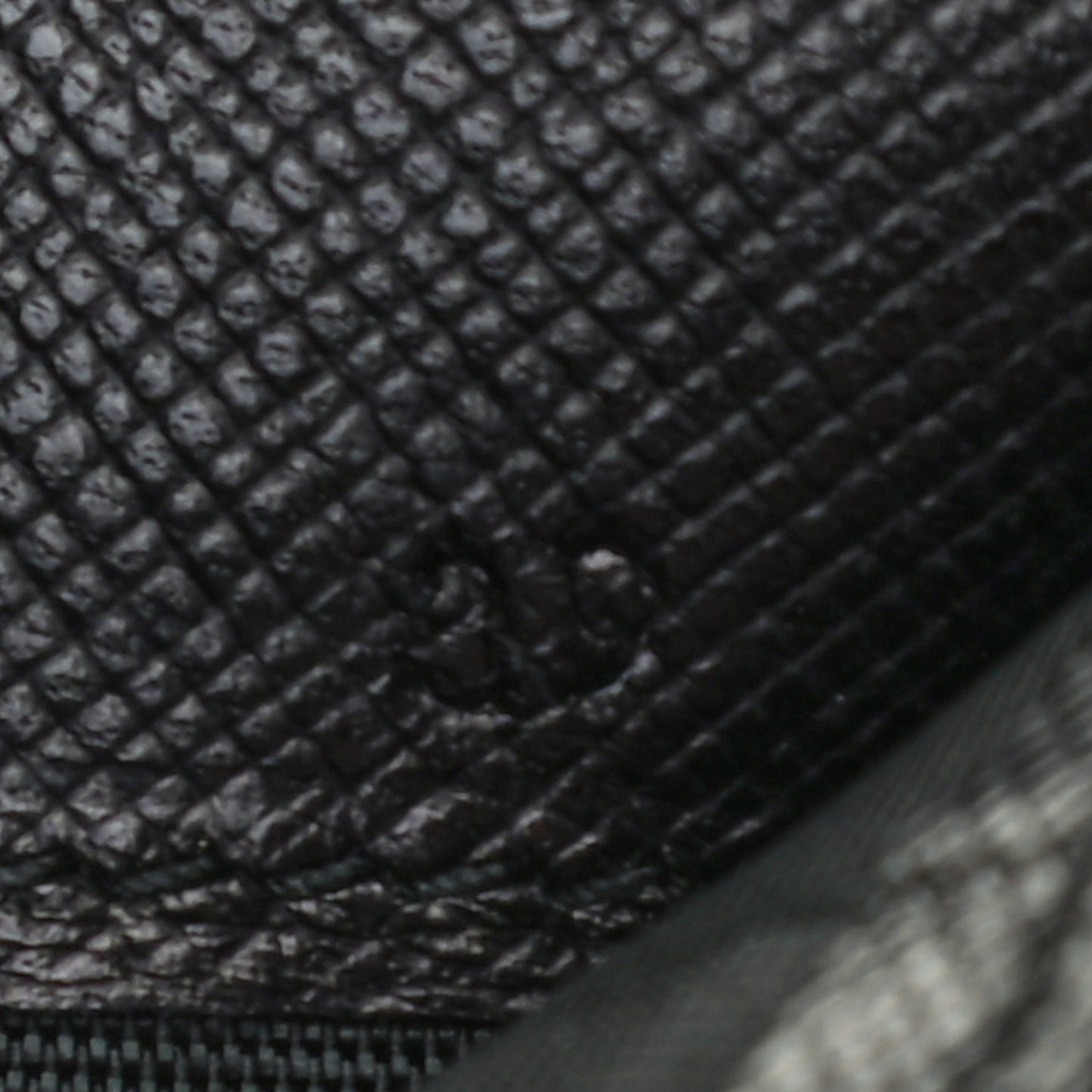 Saffiano Metal Tri-Fold Wallet Black