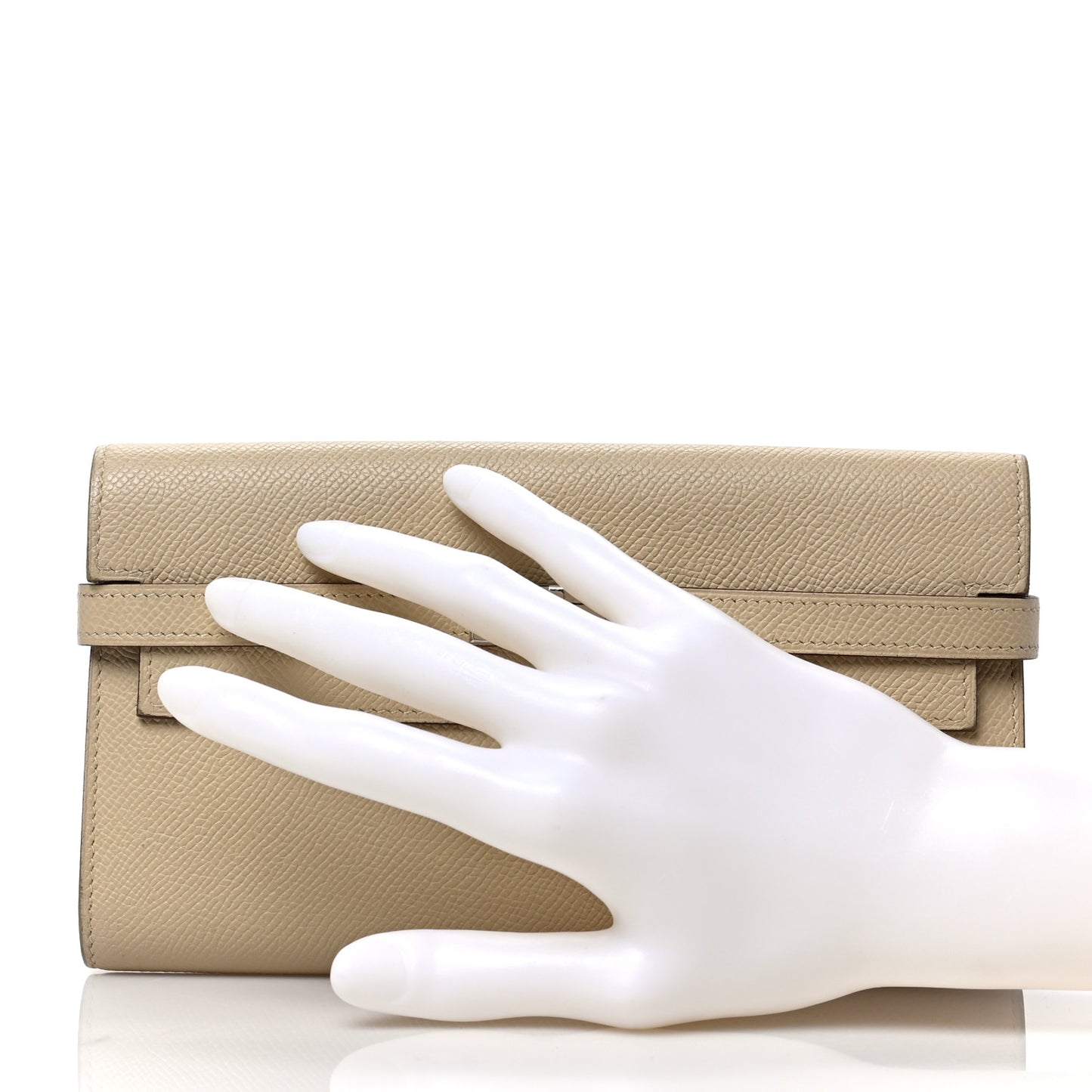Epsom Kelly Longue Wallet Argile
