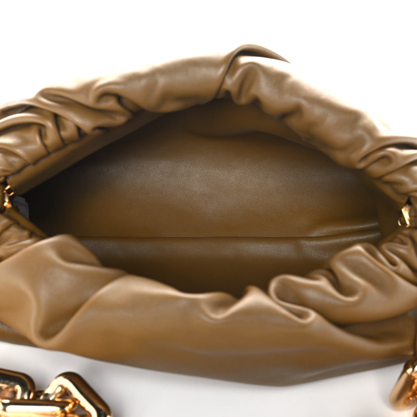 Calfskin The Pouch Chain Cammello