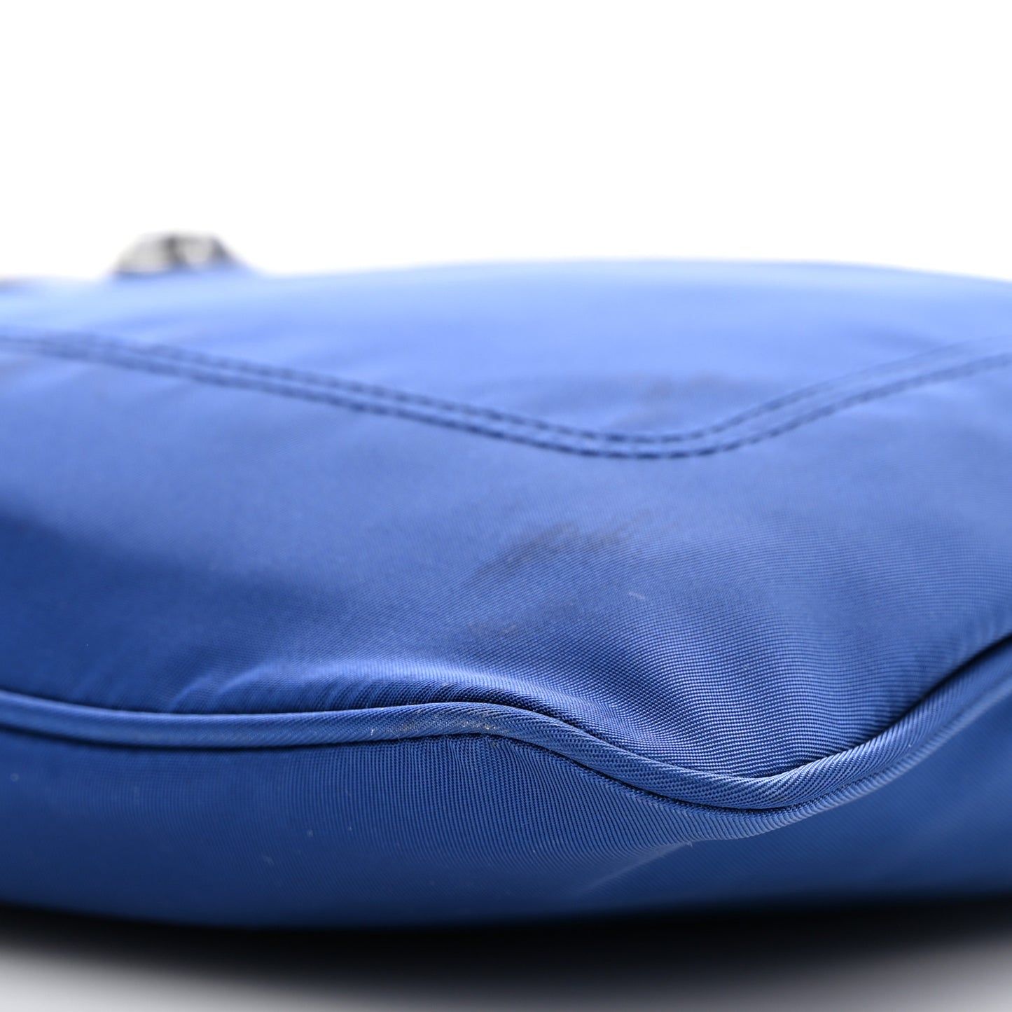 Tessuto Nylon Saffiano Flat Messenger Bag Bluette