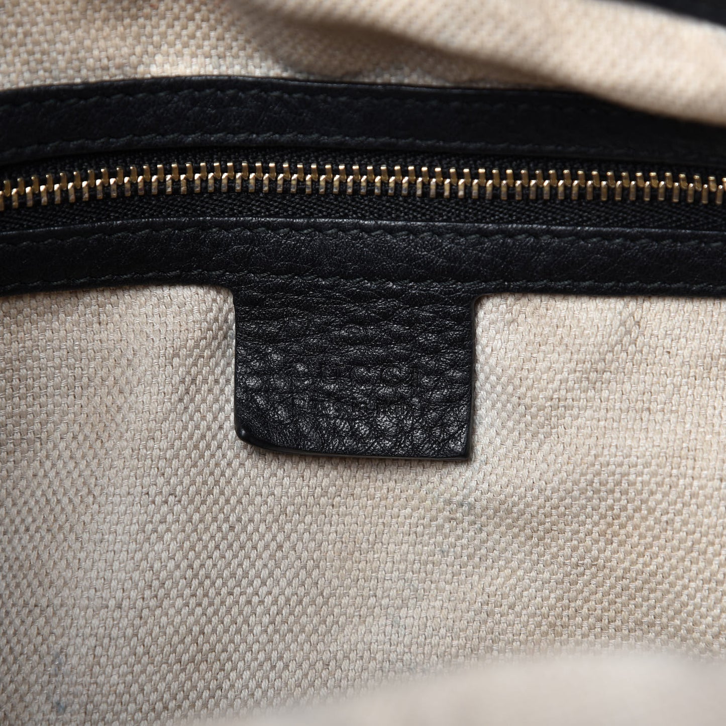 Pebbled Calfskin Large Soho Hobo Black