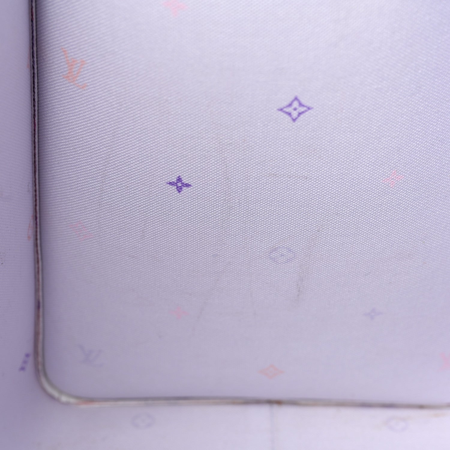 Louis Vuitton Monogram Giant Spring In The City Onthego GM Sunrise Pastel 10 of 10