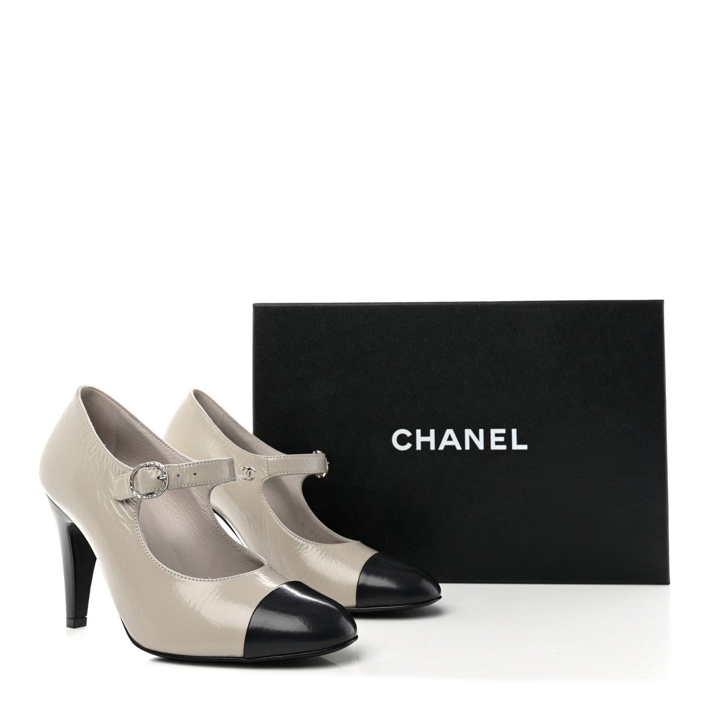 Shiny Goatskin Cap Toe Mary Jane Pumps 35.5 Grey Dark Grey