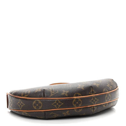 Louis Vuitton Monogram Croissant PM 4 of 10