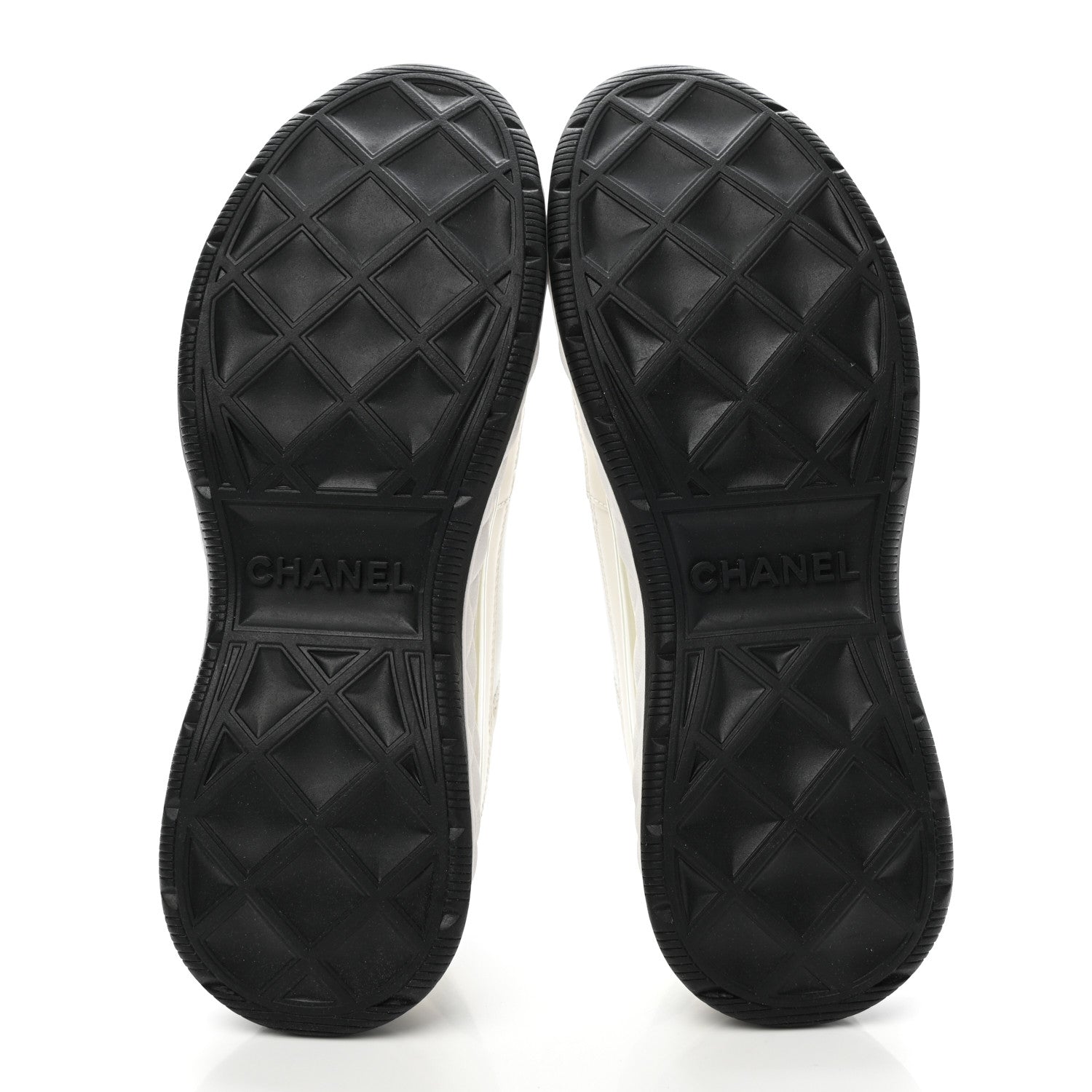 Chanel Velvet Calfskin Mixed Fibers CC Sneakers 39 Ivory Black 5 of 9