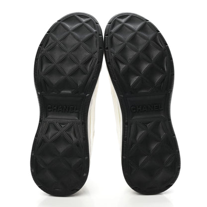 Chanel Velvet Calfskin Mixed Fibers CC Sneakers 39 Ivory Black 5 of 9