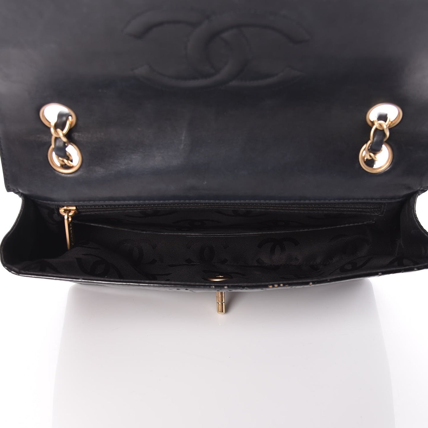 Patent Perforated Camellia Medium Single Flap Black