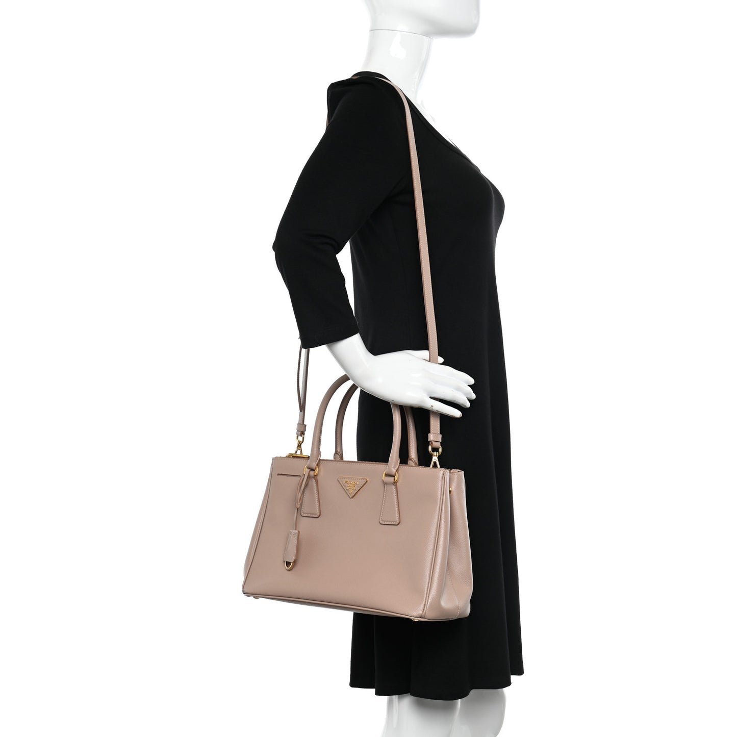 Saffiano Medium Galleria Double Zip Tote Cammeo
