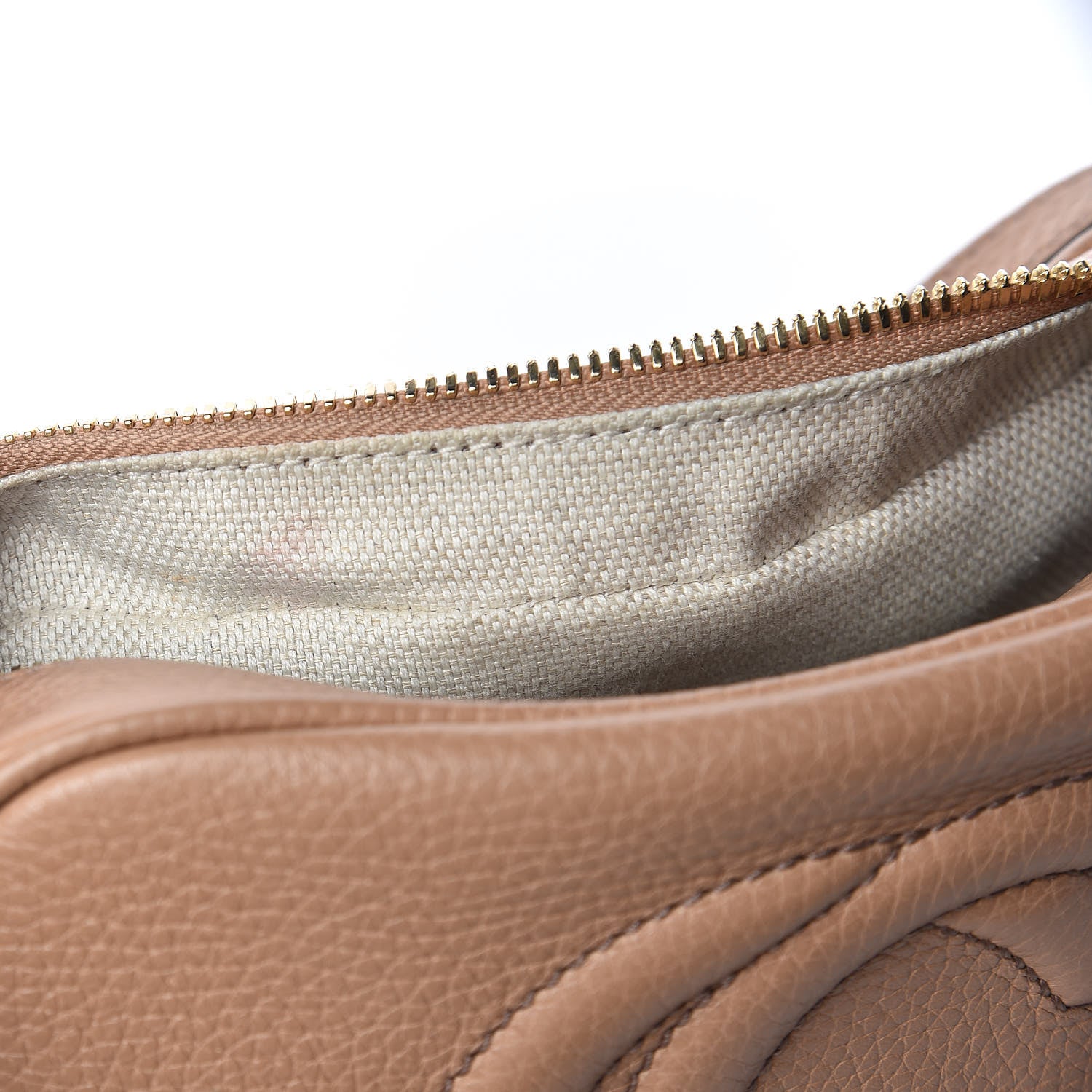 Gucci Pebbled Calfskin Small Soho Disco Bag Camelia 10 of 12