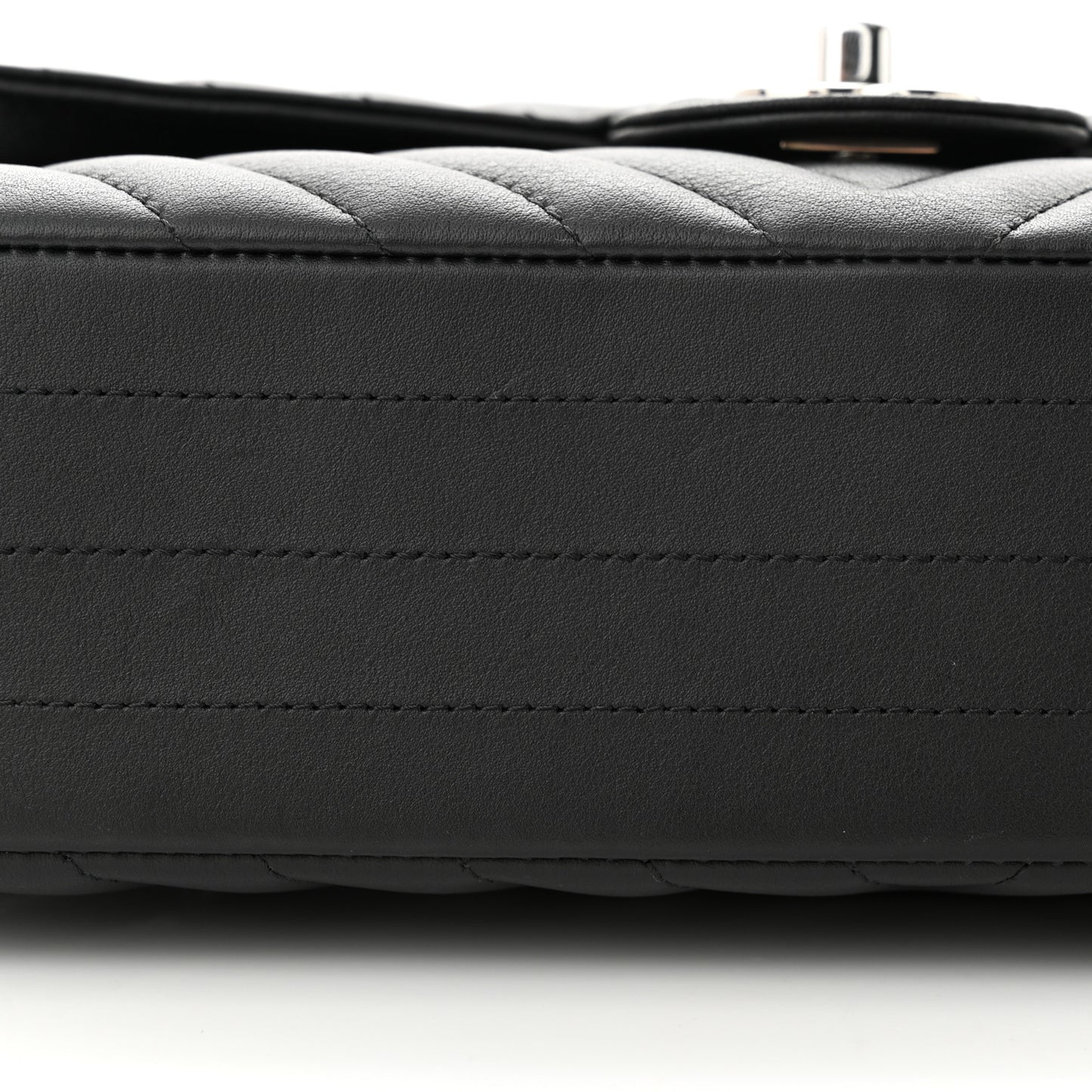 Calfskin Chevron Quilted Medium Double Flap Black