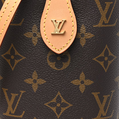 Louis Vuitton Monogram Fold Me Pouch 7 of 9