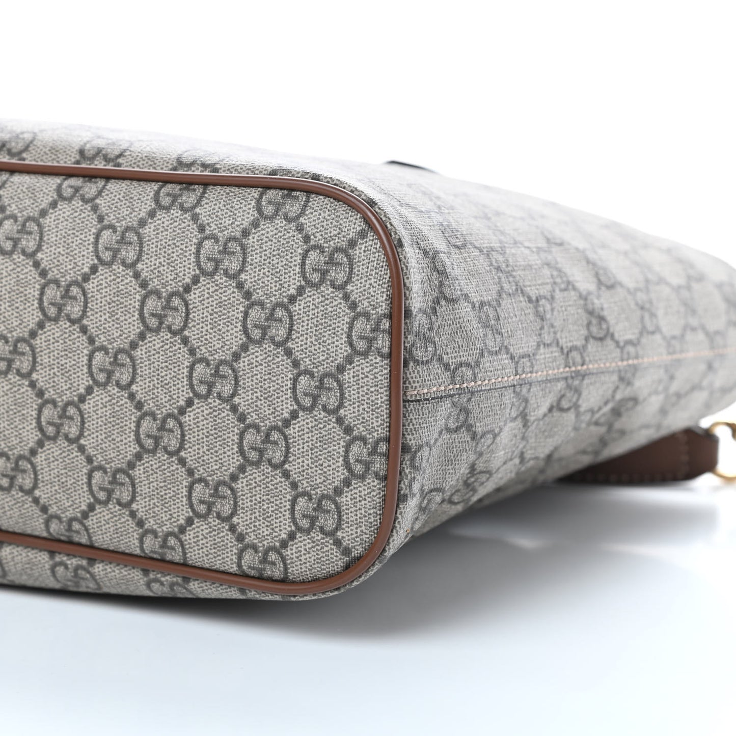 Soft GG Supreme Monogram Small Crossbody Tote Beige Cuir