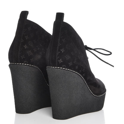 Louis Vuitton Suede Embossed Monogram Frosty Wedge Low Boots 38 Black 4 of 9