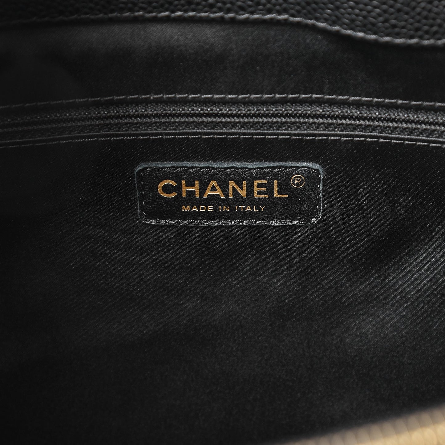 Caviar Quilted XL Grand Shopping Tote GST Black