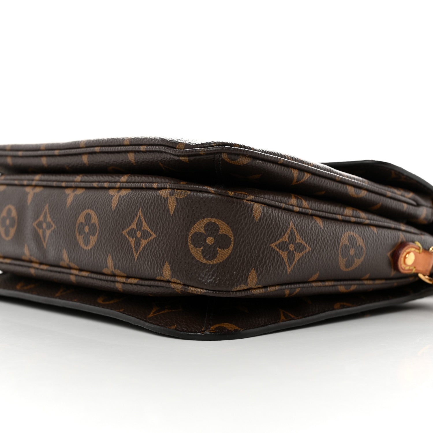 Louis Vuitton Monogram Pochette Metis 9 of 11
