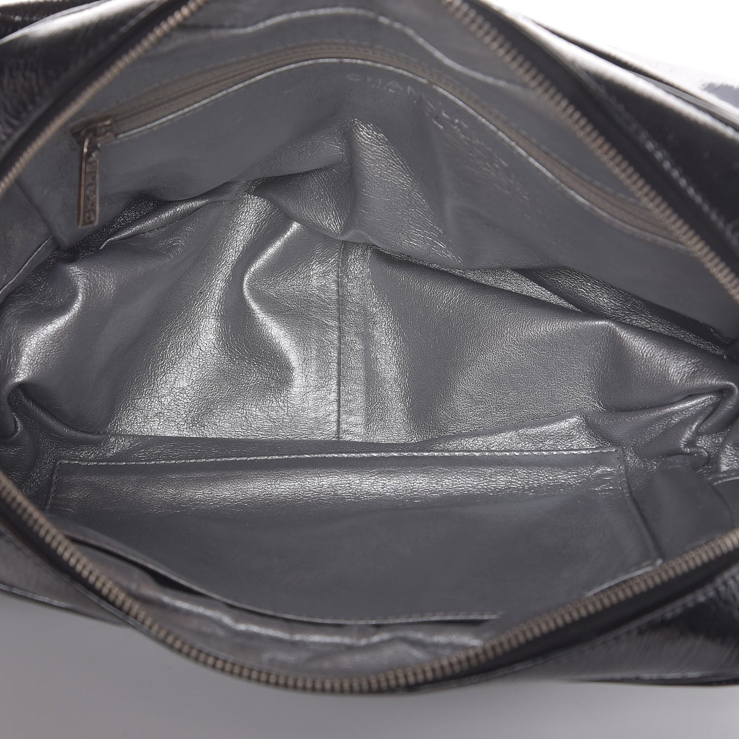 Patent Large Luxe Ligne Flap Black