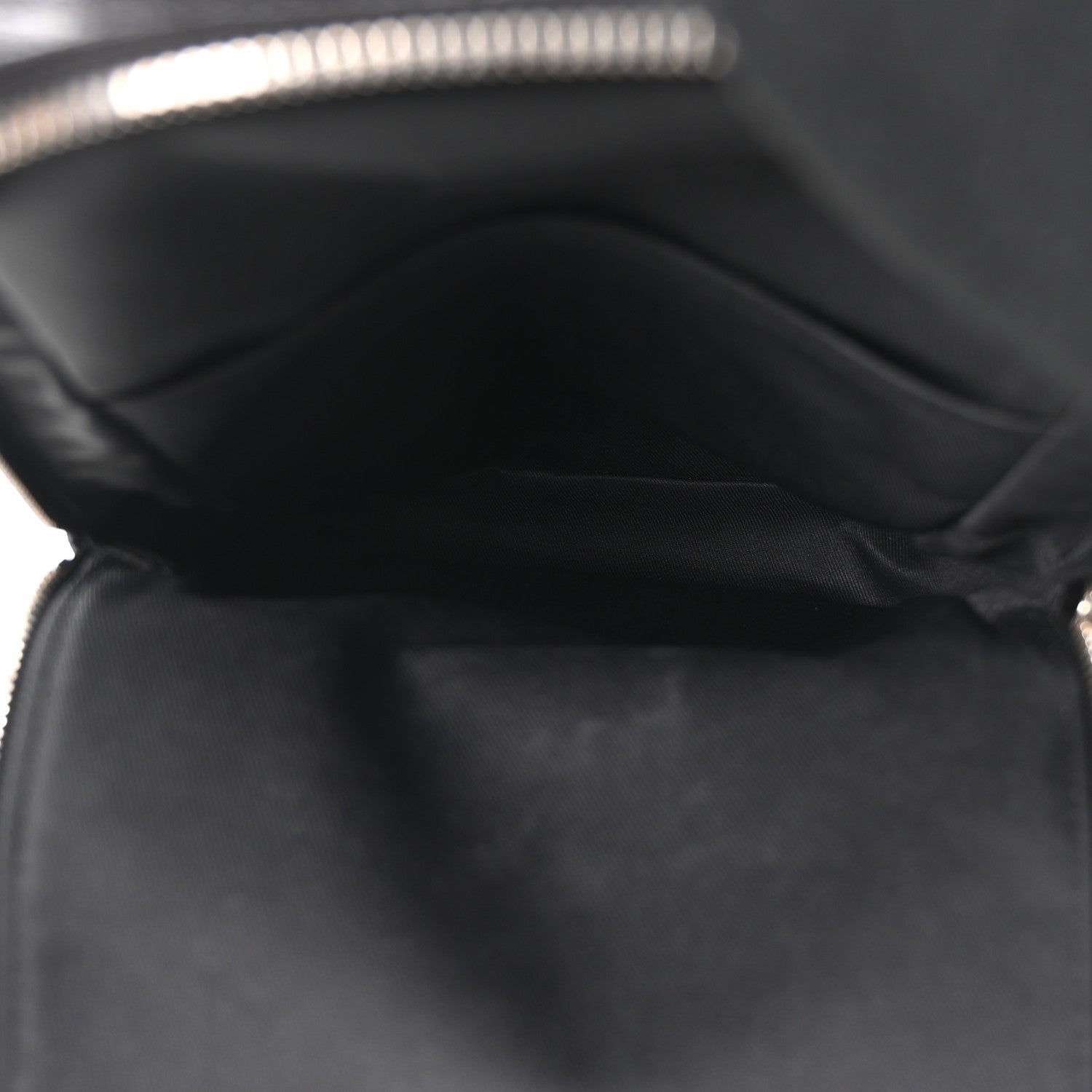 Louis Vuitton Damier Graphite Avenue Sling Bag 5 of 9