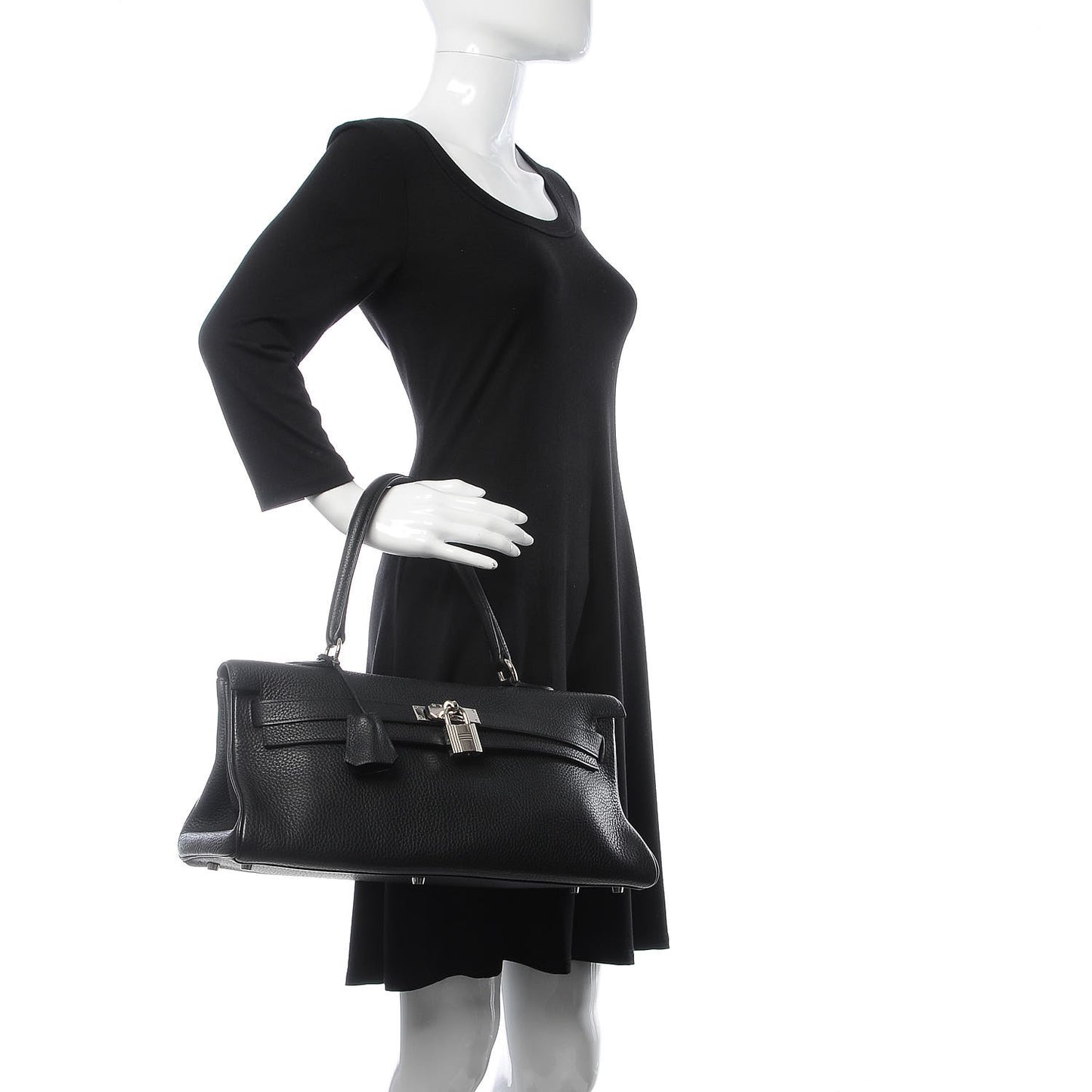 Taurillon Clemence Shoulder Kelly 40 Black
