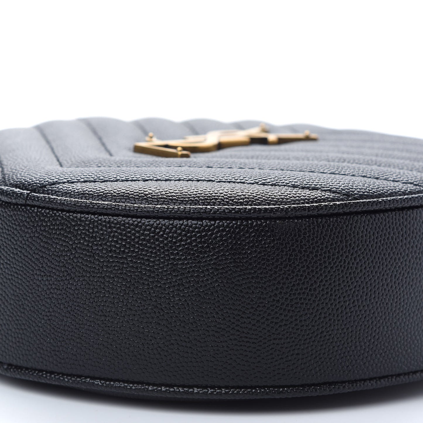 Grain De Poudre Matelasse Chevron Quilted Round Vinyle Camera Bag Black