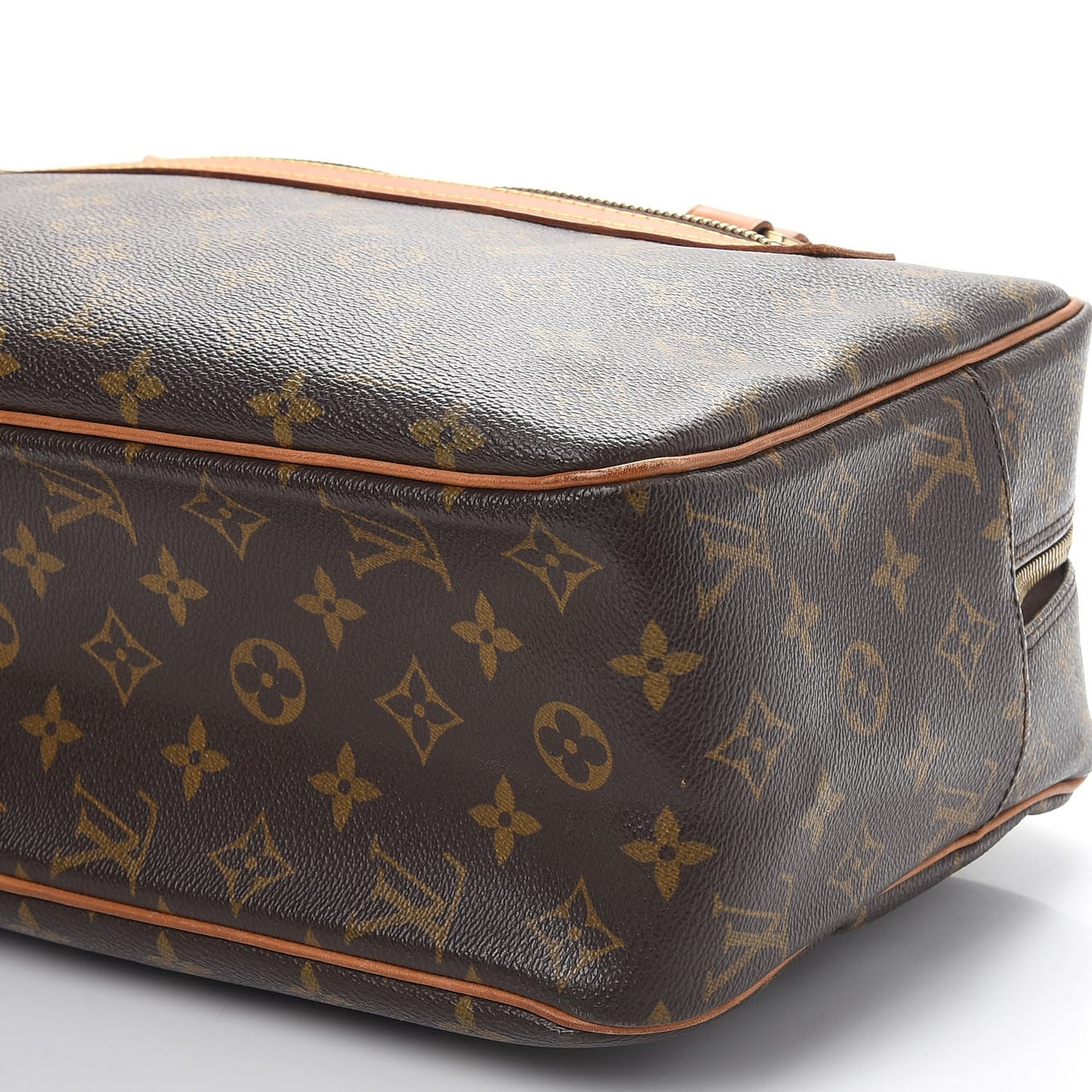 Monogram Cite GM