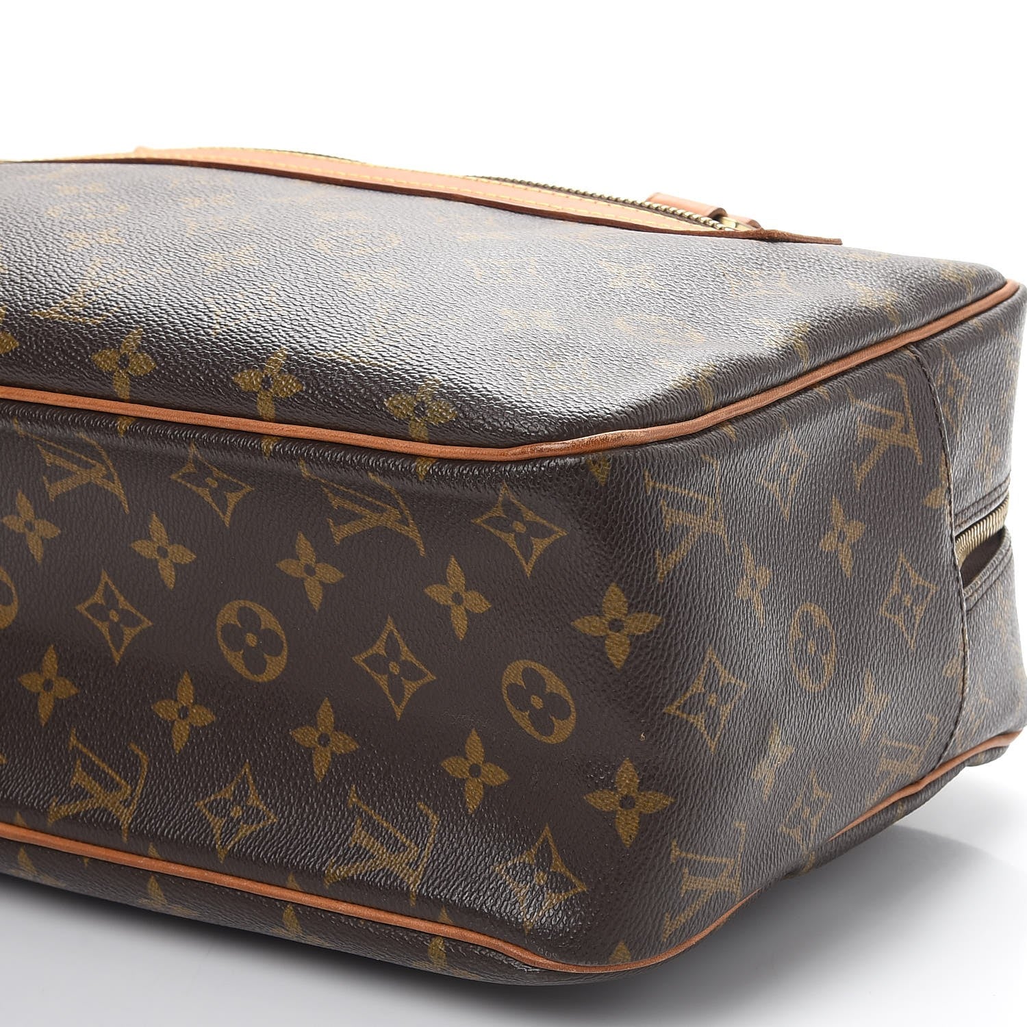 Louis Vuitton Monogram Cite GM 21 of 21