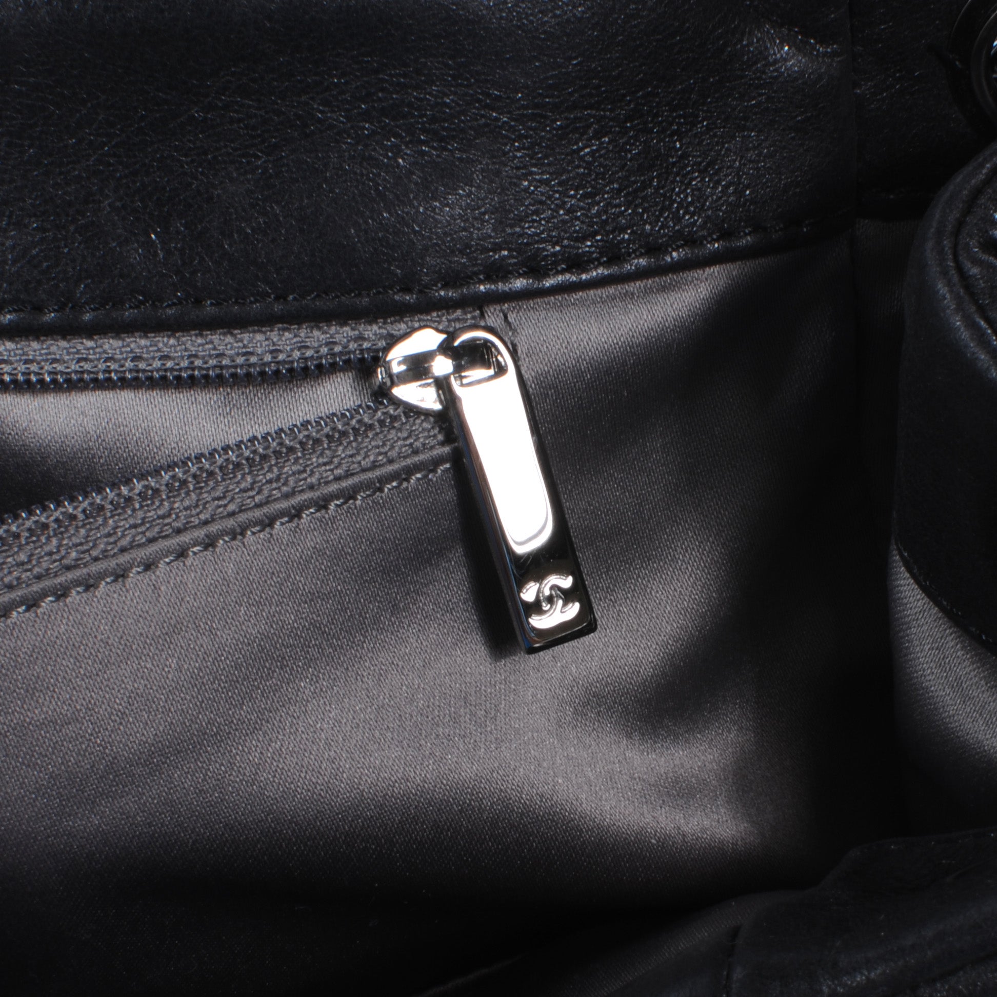 Chanel Leather Bubble Quilt Flap Bag Black 8 of 10