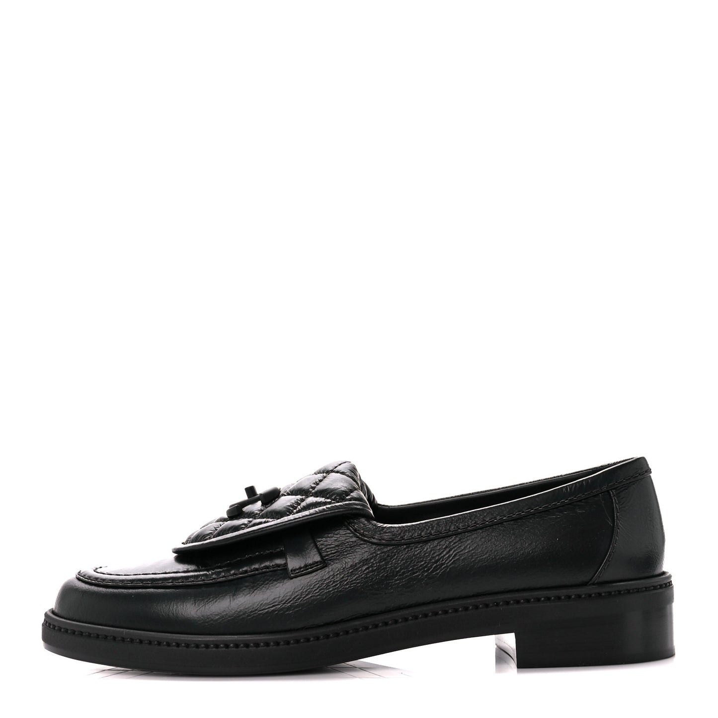 Crumpled Shiny Lambskin Quilted CC Turnlock Loafers 40 So Black