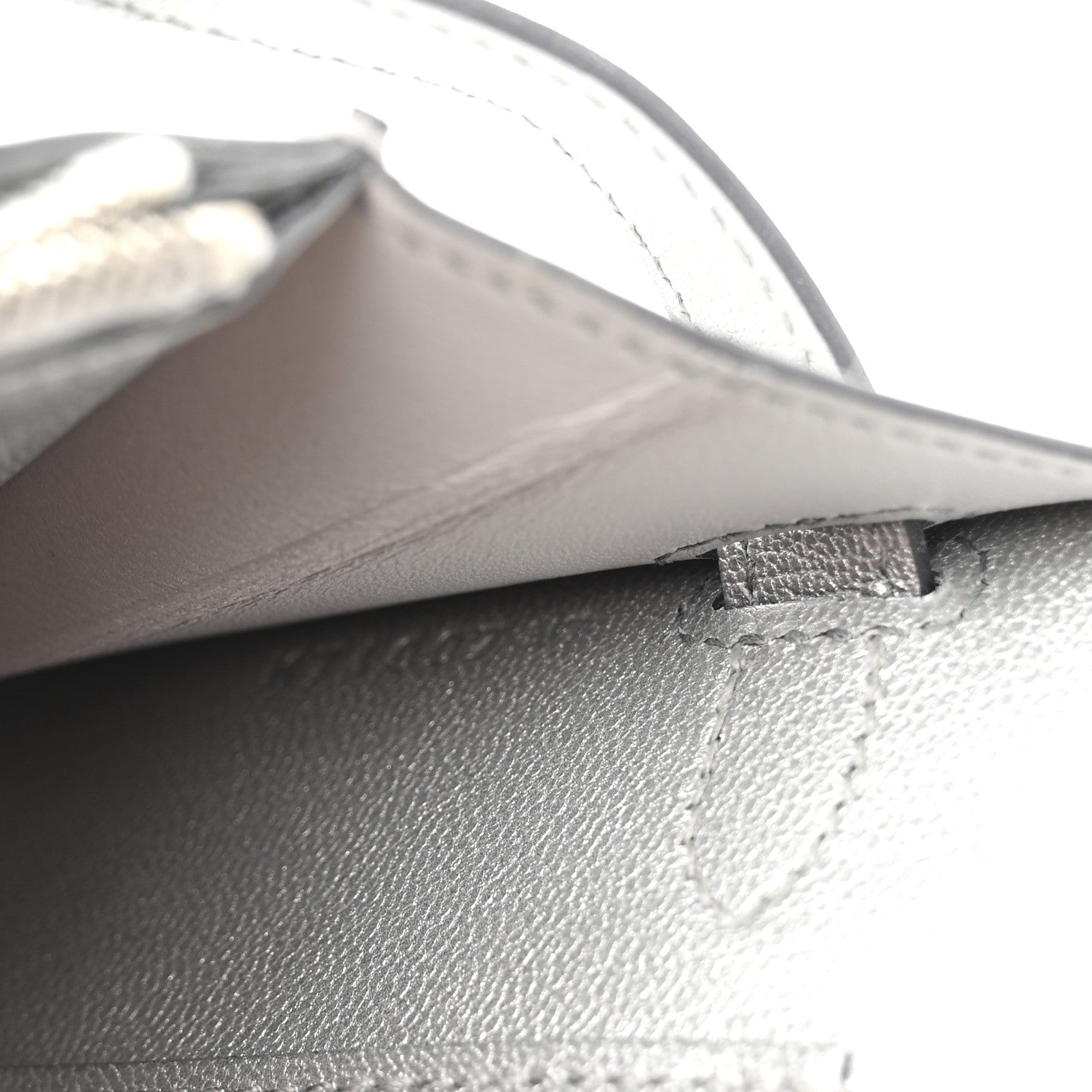 Hermes Metallic Chevre Chamkilight Kelly Wallet To Go Argent 7 of 11