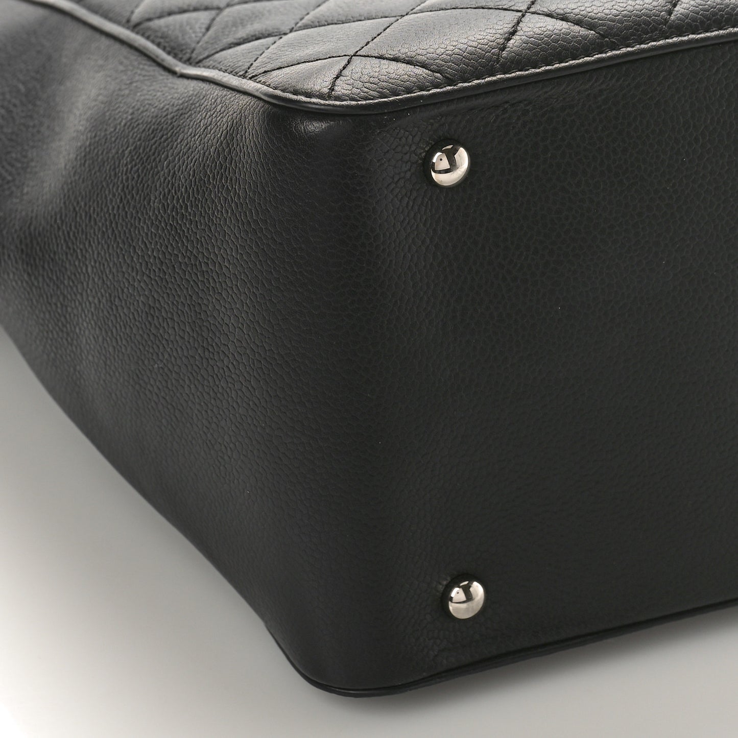 Caviar Quilted Large CC Box Shopping Tote Black