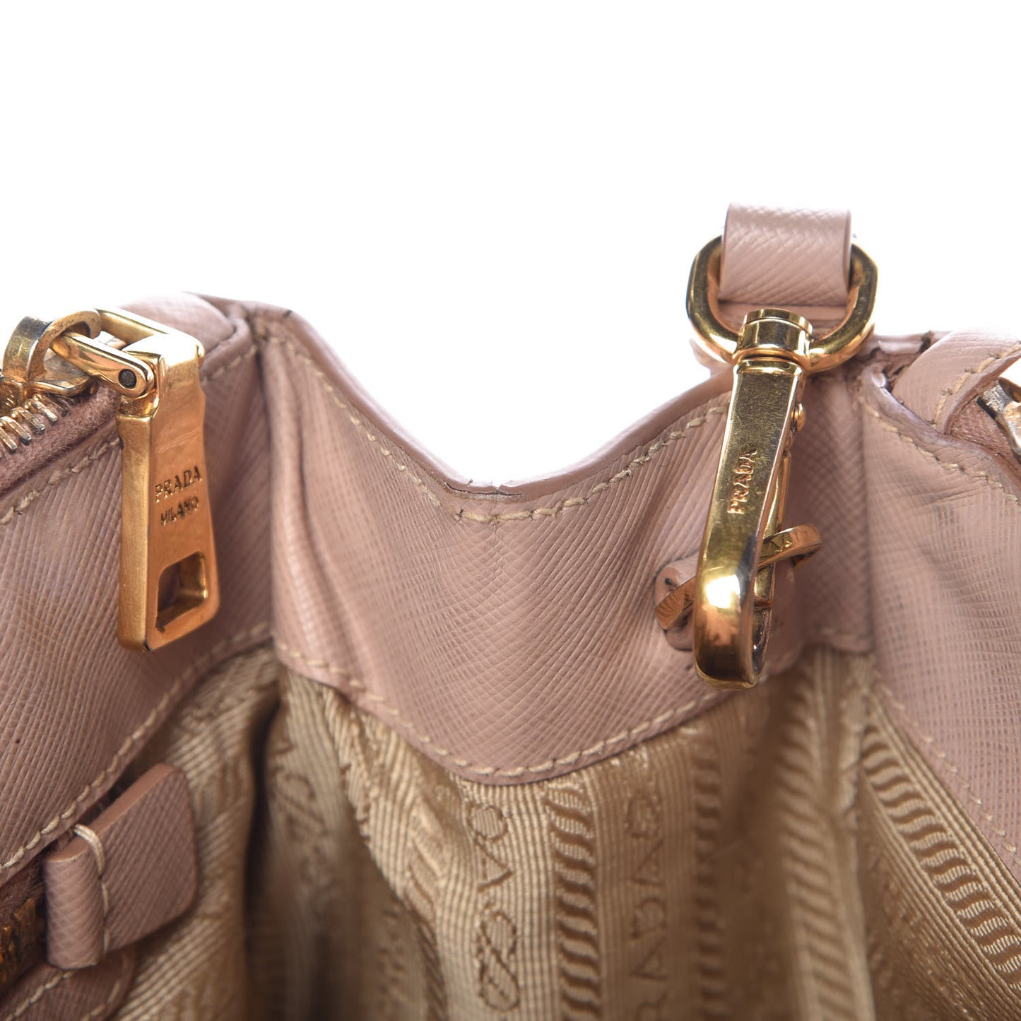 Saffiano Medium Galleria Double Zip Tote Cammeo