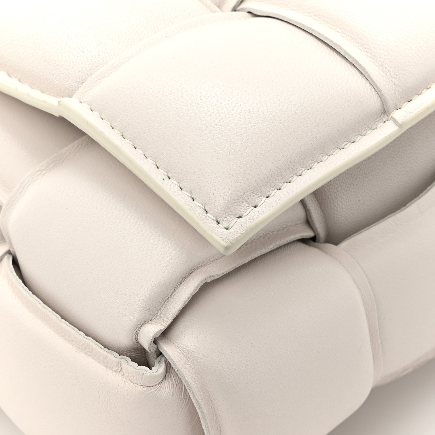 Bottega Veneta Lambskin Maxi Intreccio Padded Chain Cassette Crossbody Bag White 11 of 11