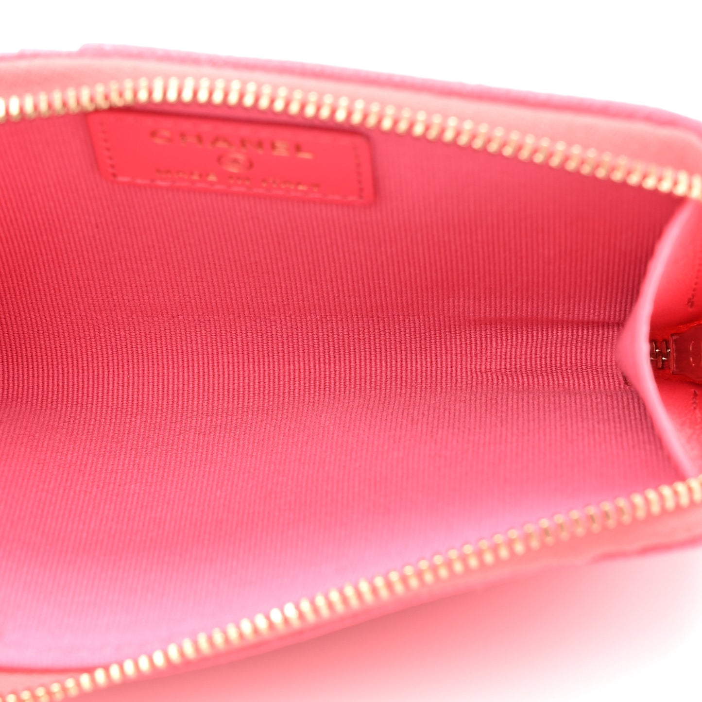 Caviar Quilted CC Zip Around Card Holder Pink