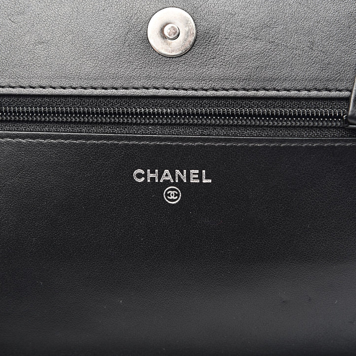 Caviar Quilted Boy Wallet On Chain WOC Black
